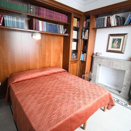Domo Peonia Bianca Hotel Nuoro  Bagian luar foto