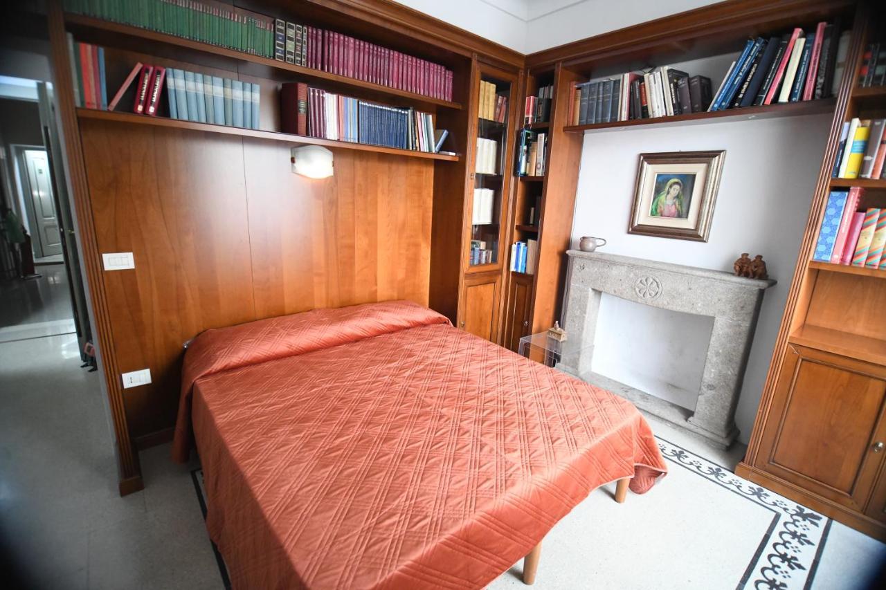 Domo Peonia Bianca Hotel Nuoro  Bagian luar foto